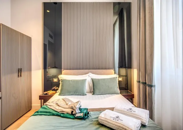 Otel 77 Seventy-seven - Maison D'art Collection Roma