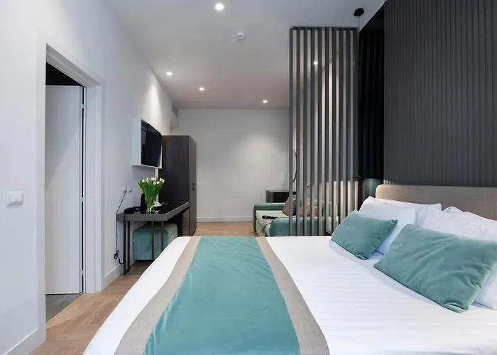 Otel 77 Seventy-seven - Maison D'art Collection