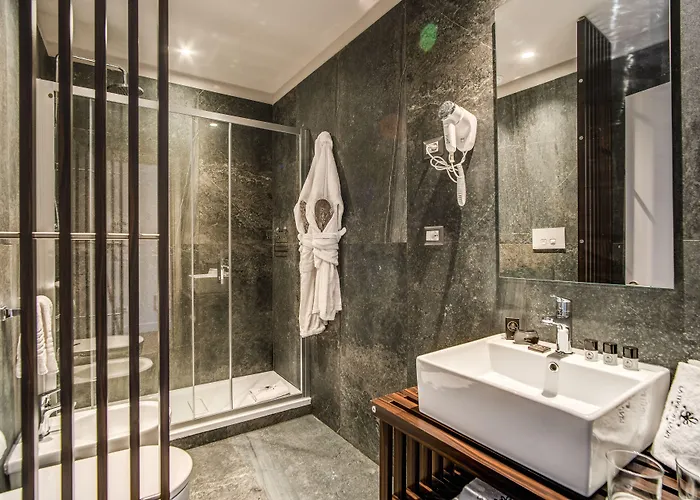 77 Seventy-seven - Maison D'art Collection Otel