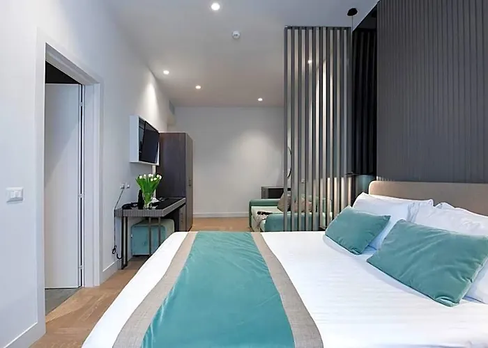 77 Seventy-seven - Maison D'art Collection 4*