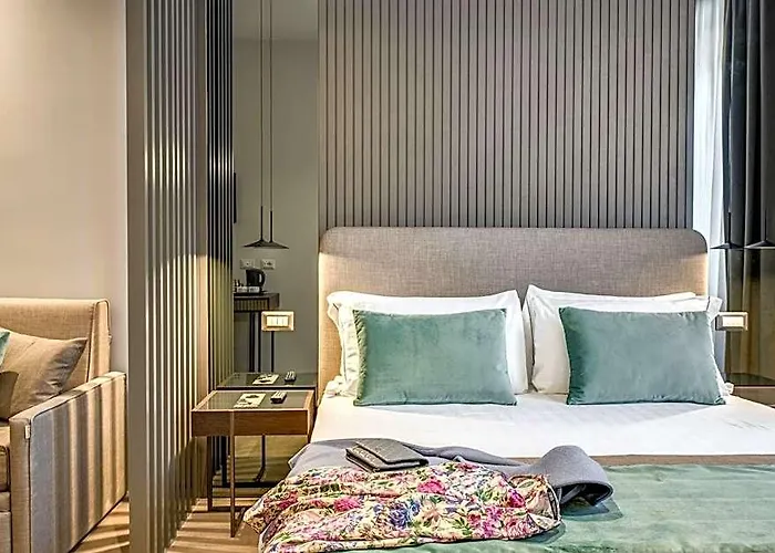 77 Seventy-seven - Maison D'art Collection 4*