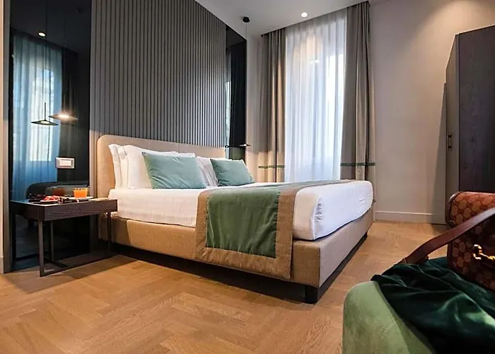 77 Seventy-seven - Maison D'art Collection 4*