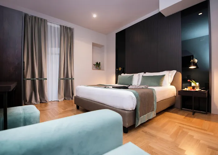 77 Seventy-seven - Maison D'art Collection 4*