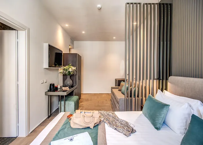 Hotel 77 Seventy-seven - Maison D'art Collection Roma